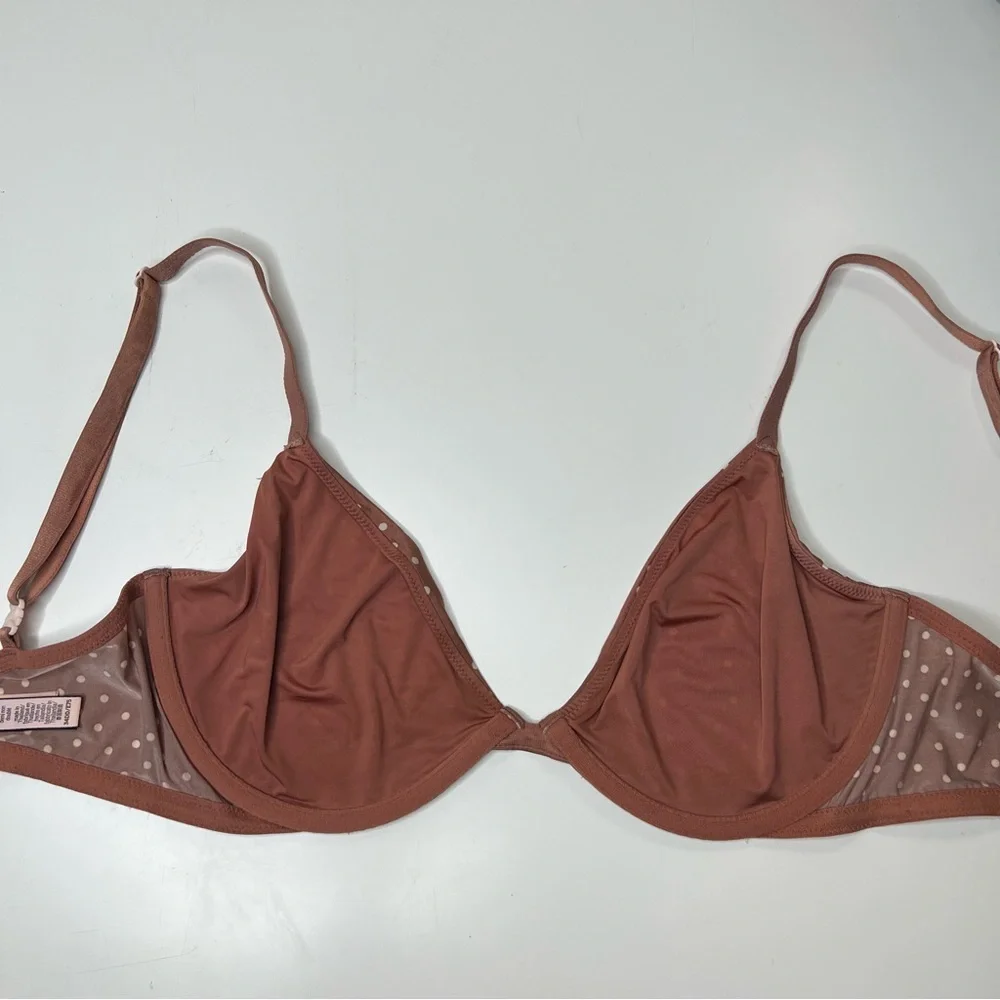 Victoria’s Secret Unlined Demi Bra 🔴 - Picture 10 of 16